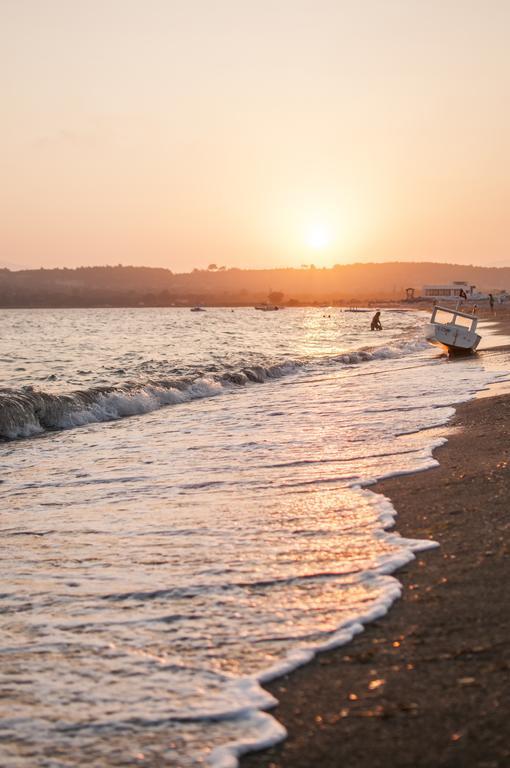 Aparthotel Mali Beach à Siğacık Extérieur photo